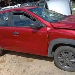 SUCATARenault Kwid 2023 1.0 12v Zen Sce 5p  PARA RETIRADA DE PEÇAS