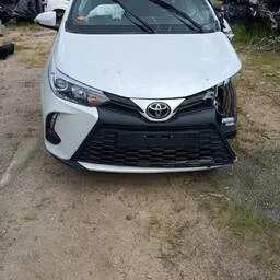 SUCATAToyota Yaris 2022 1.5 Xls Connect 16v Cvt 5p Elétrica  PARA RETIRADA DE PEÇAS